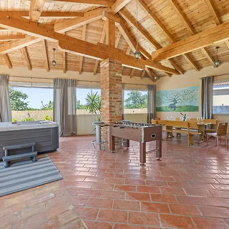 House 2391 Tatil Evi Cabrunici